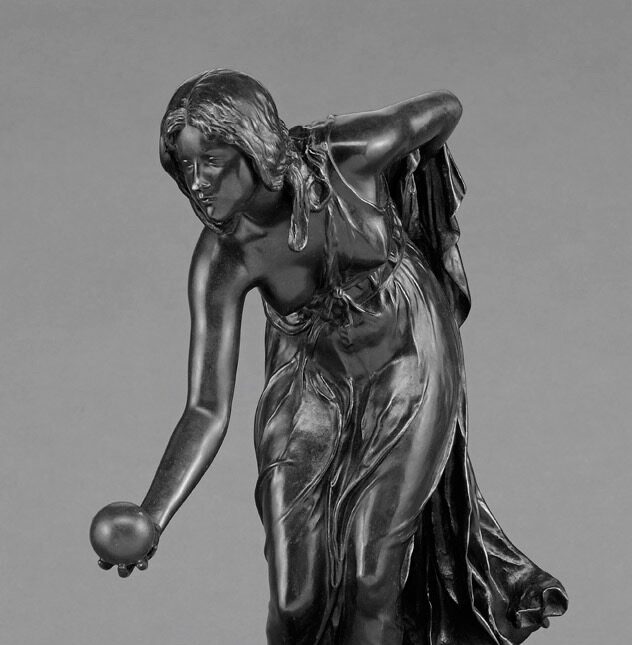 Walter Schott. Die Kugelspielerin. vor 1938. Bronze. H 44,5cm