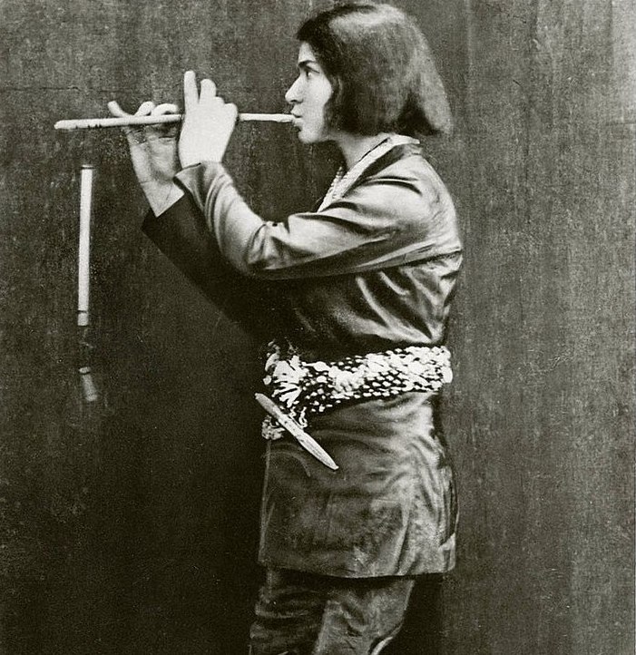 Else Lasker-Schüler. Als Prinz Yussuf verkleidet. 1912